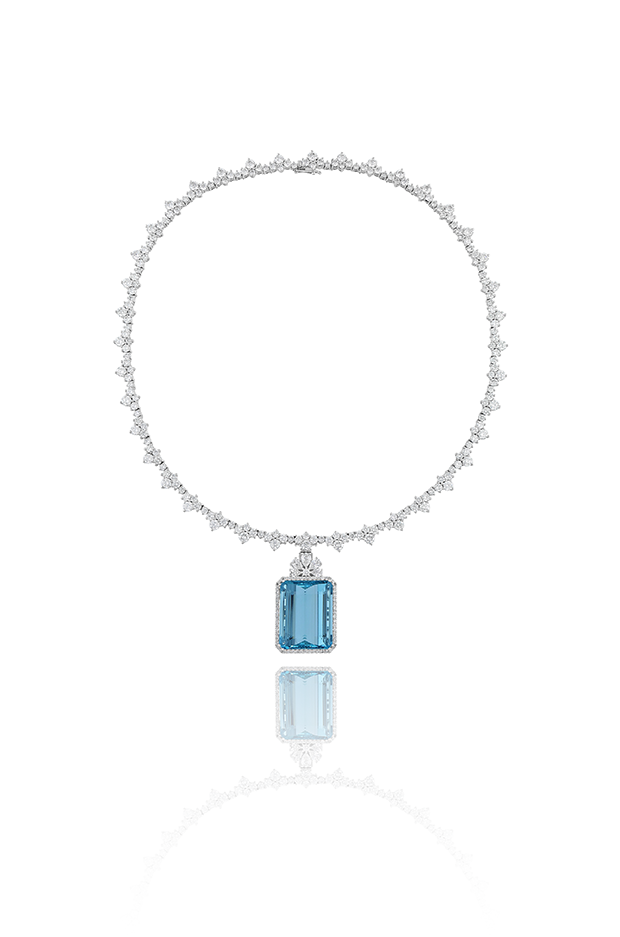 Liebe High Jewellery koleksiyonundan bir mücevher